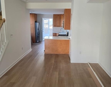 3637 Reed Street - Photo Thumbnail 6