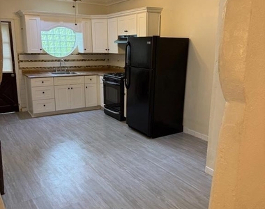 3858 N Gratz Street - Photo Thumbnail 7