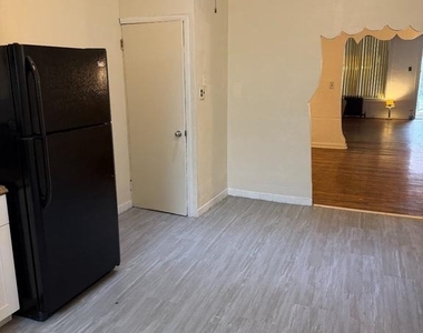 3858 N Gratz Street - Photo Thumbnail 8