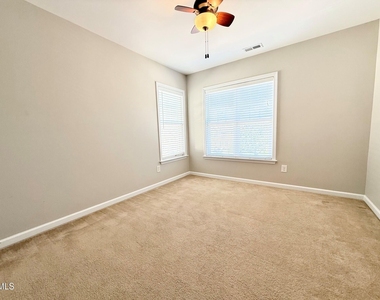 163 Deacon Ridge Street - Photo Thumbnail 22