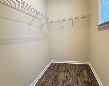 163 Deacon Ridge Street - Photo Thumbnail 13