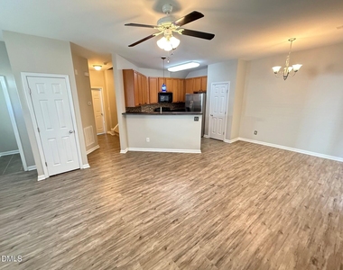 163 Deacon Ridge Street - Photo Thumbnail 3