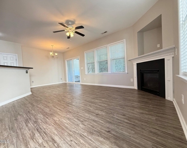 163 Deacon Ridge Street - Photo Thumbnail 2