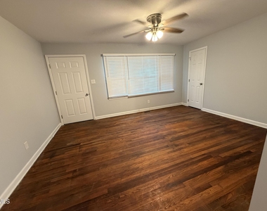 715 E River Road - Photo Thumbnail 4