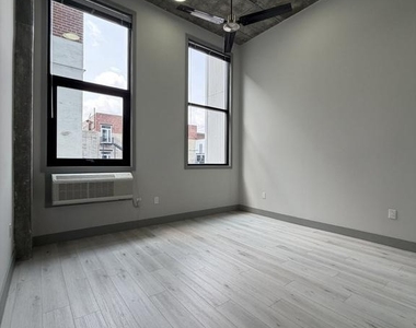 1810 E Venango Street - Photo Thumbnail 8