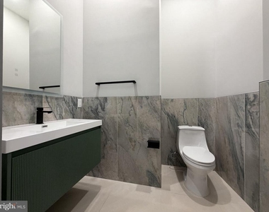 1810 E Venango Street - Photo Thumbnail 11