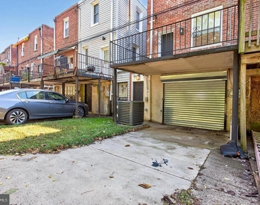 5925 Woodcrest Avenue - Photo Thumbnail 27