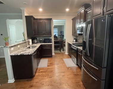 1101 Artis Town Lane - Photo Thumbnail 4