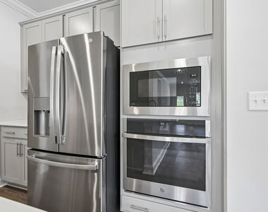 132 Fablewood Trail - Photo Thumbnail 25