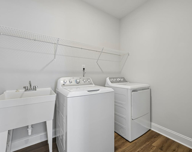 132 Fablewood Trail - Photo Thumbnail 44