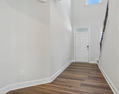 132 Fablewood Trail - Photo Thumbnail 5