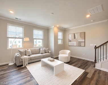 417 Carolina Springs Boulevard - Photo Thumbnail 10