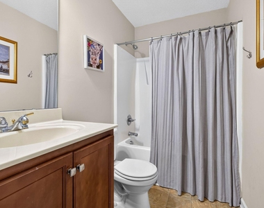 211 Courtland Drive - Photo Thumbnail 27