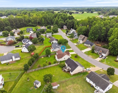 211 Courtland Drive - Photo Thumbnail 45