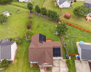 211 Courtland Drive - Photo Thumbnail 39