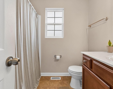 211 Courtland Drive - Photo Thumbnail 19