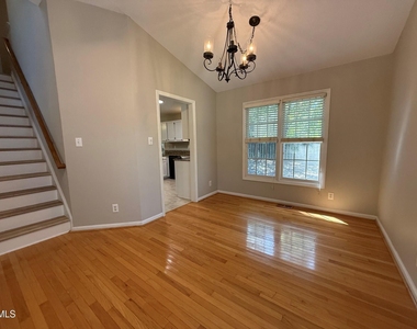 223 Mint Hill Drive - Photo Thumbnail 5
