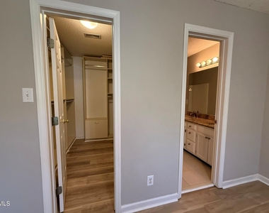 223 Mint Hill Drive - Photo Thumbnail 16
