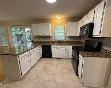 223 Mint Hill Drive - Photo Thumbnail 7