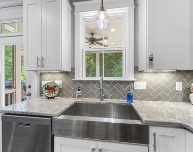 8112 Tuxford Drive - Photo Thumbnail 11
