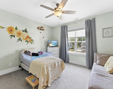 8112 Tuxford Drive - Photo Thumbnail 16