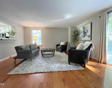 7328 Summerland Drive - Photo Thumbnail 2