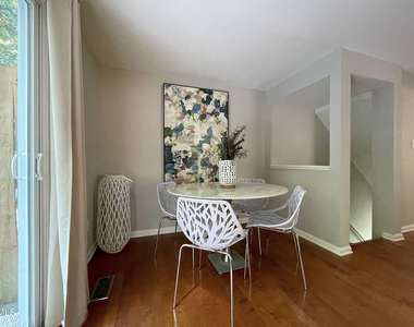 7328 Summerland Drive - Photo Thumbnail 6