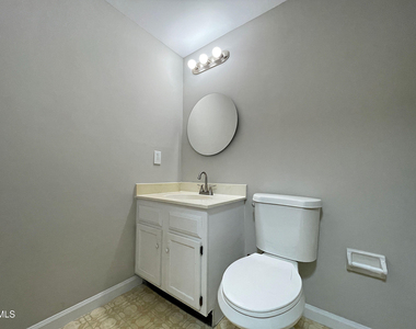 7328 Summerland Drive - Photo Thumbnail 17