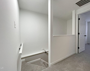 7328 Summerland Drive - Photo Thumbnail 16