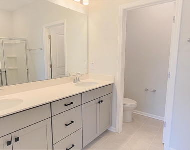 215 Chesapeake Cmns Street - Photo Thumbnail 25