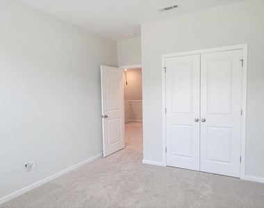 215 Chesapeake Cmns Street - Photo Thumbnail 21