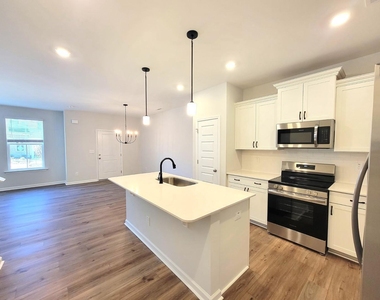 215 Chesapeake Cmns Street - Photo Thumbnail 13