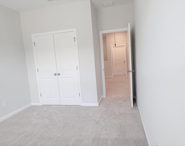 215 Chesapeake Cmns Street - Photo Thumbnail 23
