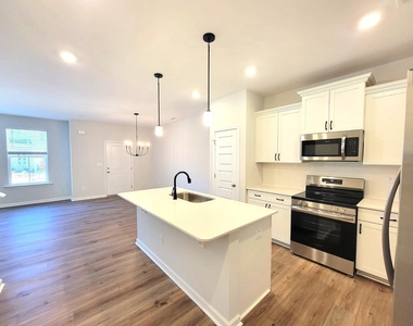 215 Chesapeake Cmns Street - Photo Thumbnail 10