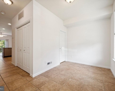 350 N York Road - Photo Thumbnail 6