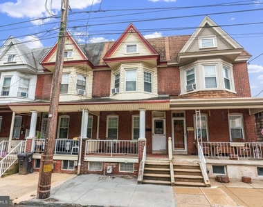 206 E Elm Street - Photo Thumbnail 21