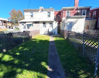 206 E Elm Street - Photo Thumbnail 11