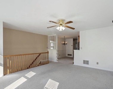 212 Maple Street - Photo Thumbnail 1
