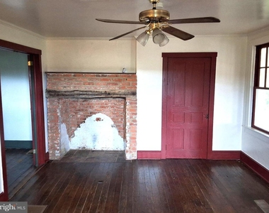 206 Wolfrock Road - Photo Thumbnail 3