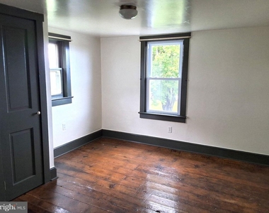 206 Wolfrock Road - Photo Thumbnail 12