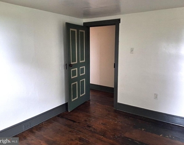 206 Wolfrock Road - Photo Thumbnail 13