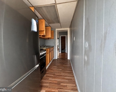 245 Lexington Avenue - Photo Thumbnail 4