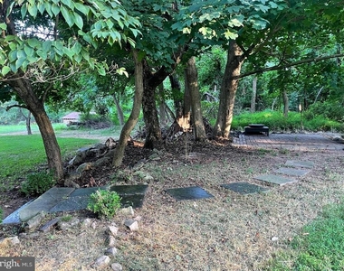 120 Diamond Rock Road - Photo Thumbnail 30