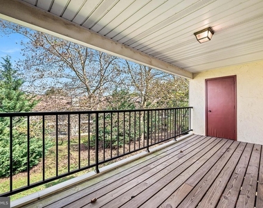 178 Valley Stream Circle - Photo Thumbnail 14