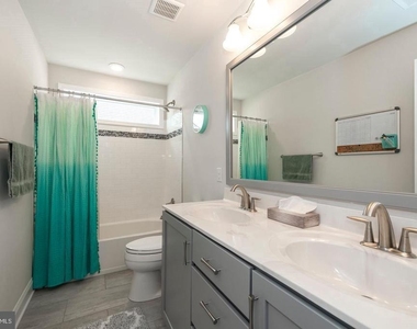 30 Sassafras Lane - Photo Thumbnail 8