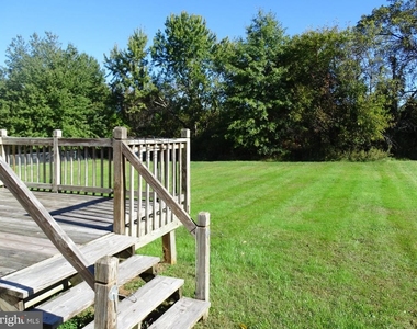 111 Hunter Way - Photo Thumbnail 12