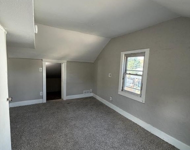 21 E Pittsfield Street - Photo Thumbnail 6