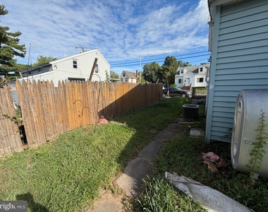 21 E Pittsfield Street - Photo Thumbnail 13