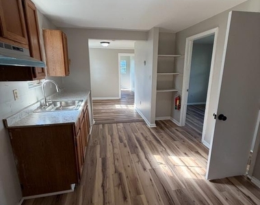 51 E Griffith Street - Photo Thumbnail 9
