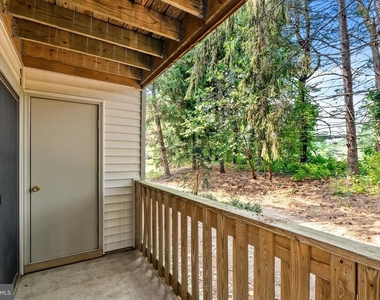 1510 Ravens Crest Drive - Photo Thumbnail 15